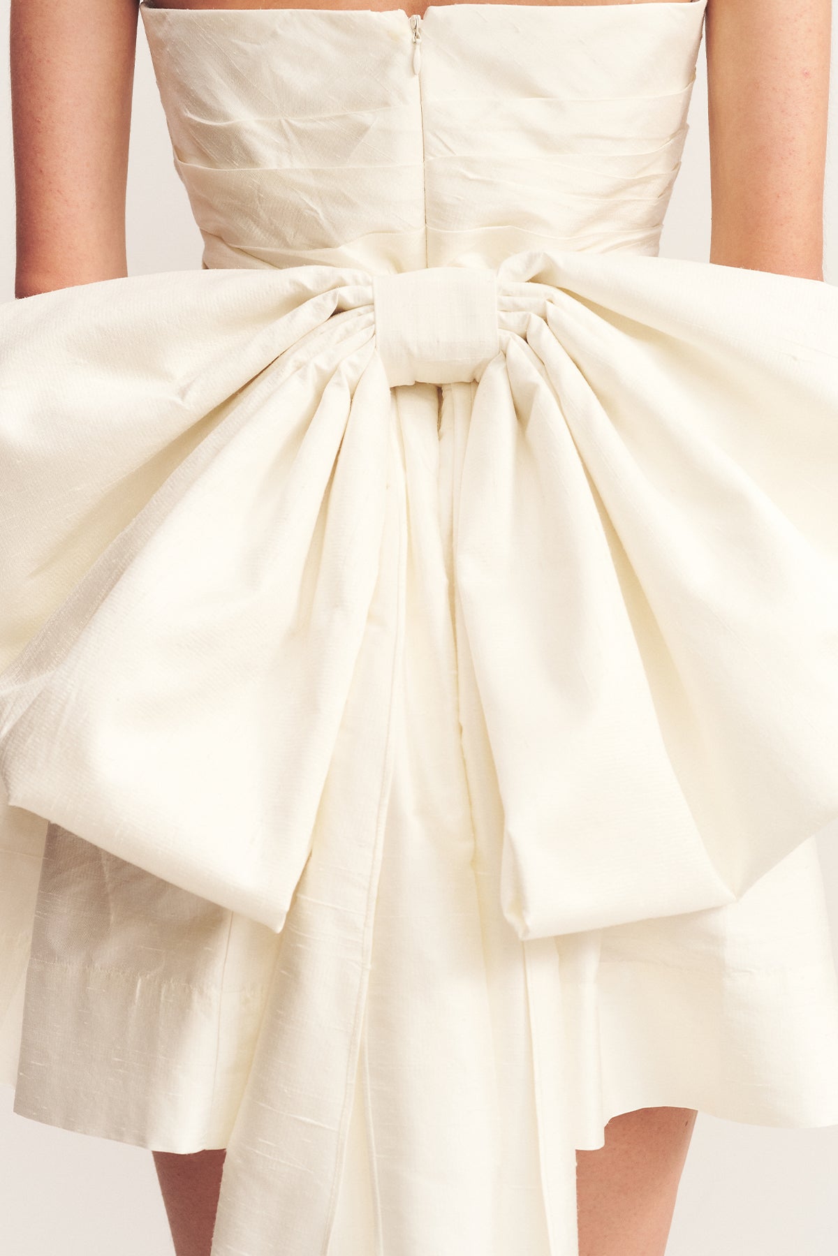 LUCERO BOW