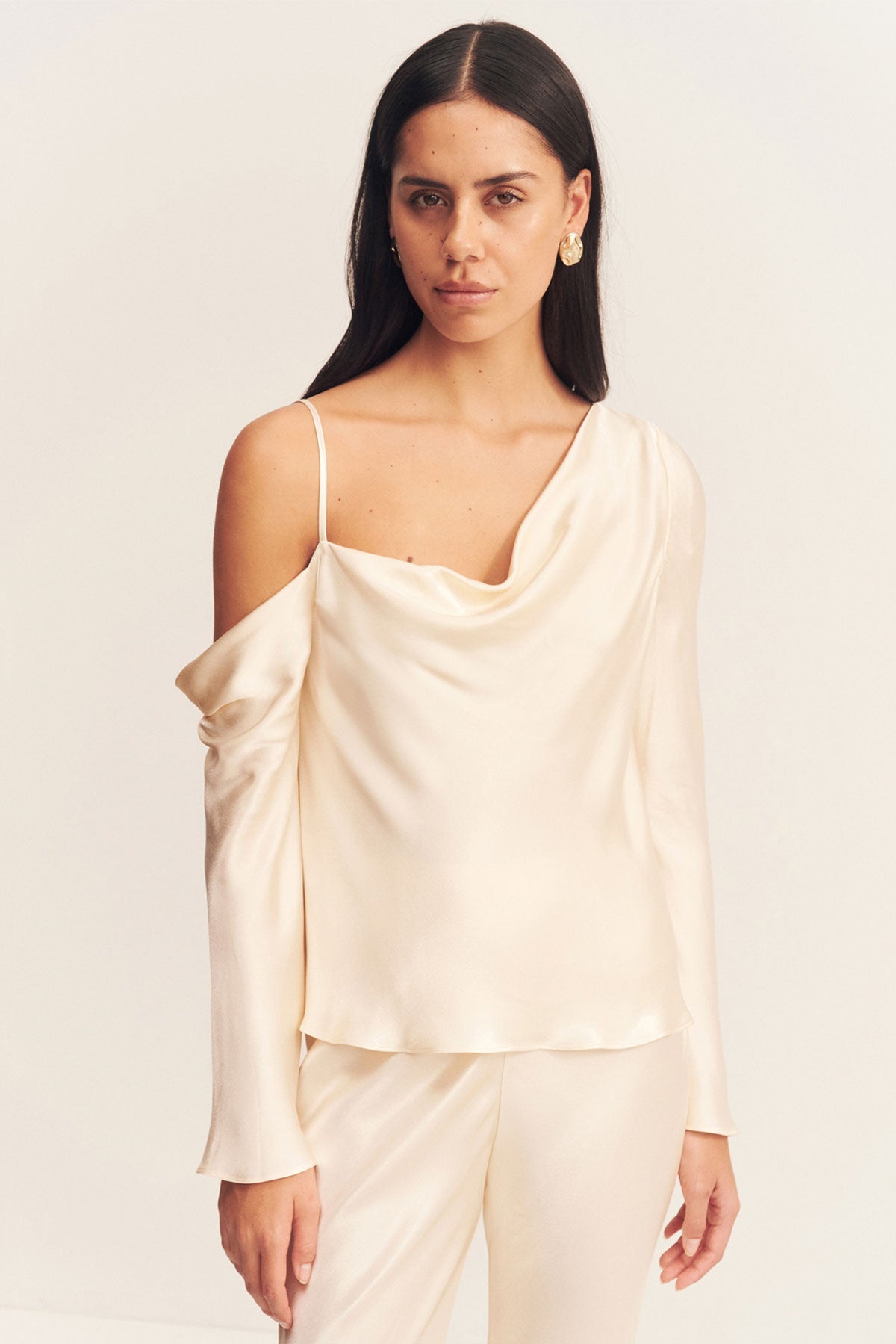 LA LUNE ASYMMETRICAL LONG SLEEVE TOP - CREAM