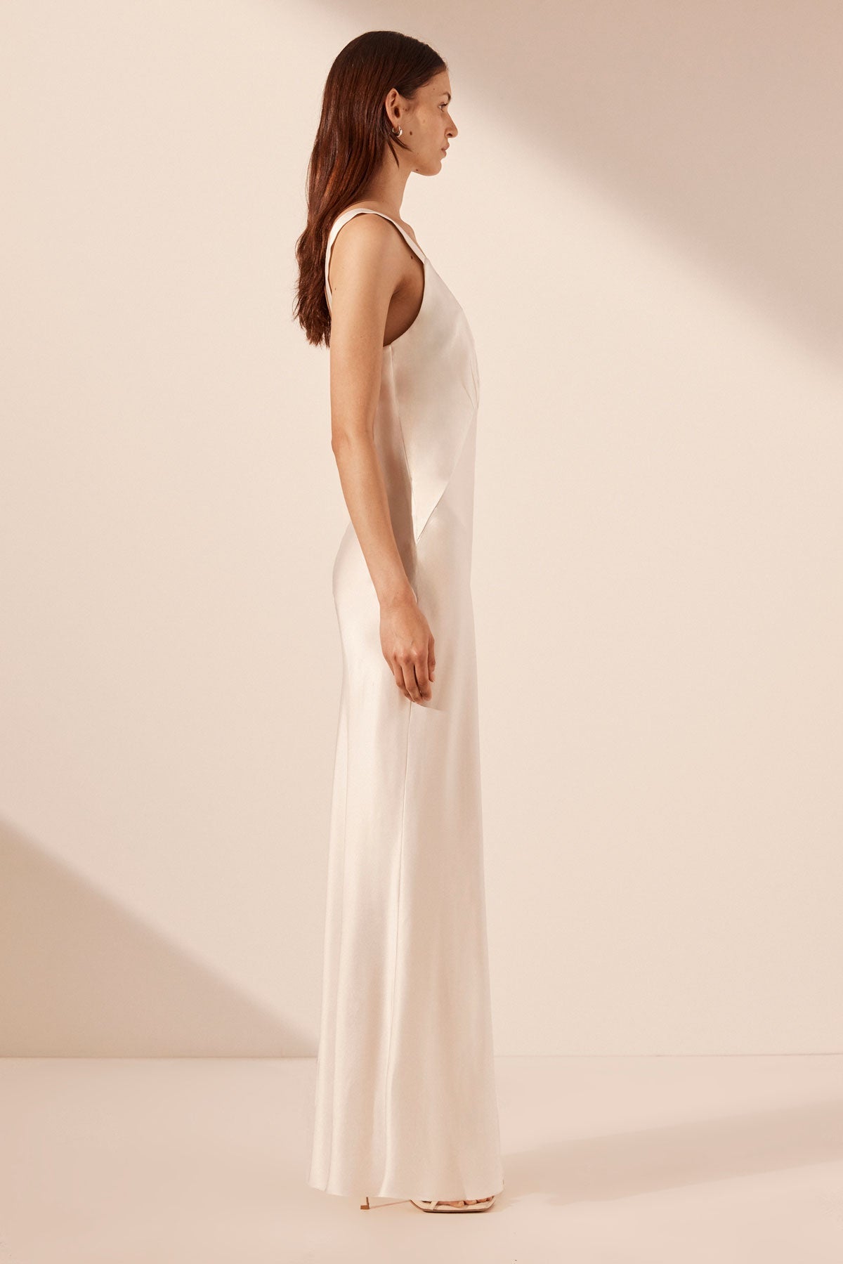 LA LUNE CUMULUS SILK PLUNGED LACE NECK GOWN - IVORY