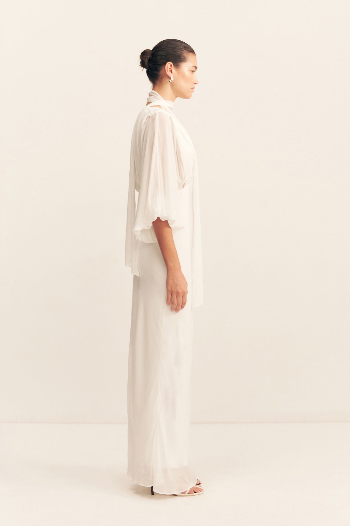 LIRA PLUNGE BALLOON SLEEVE MAXI DRESS - IVORY