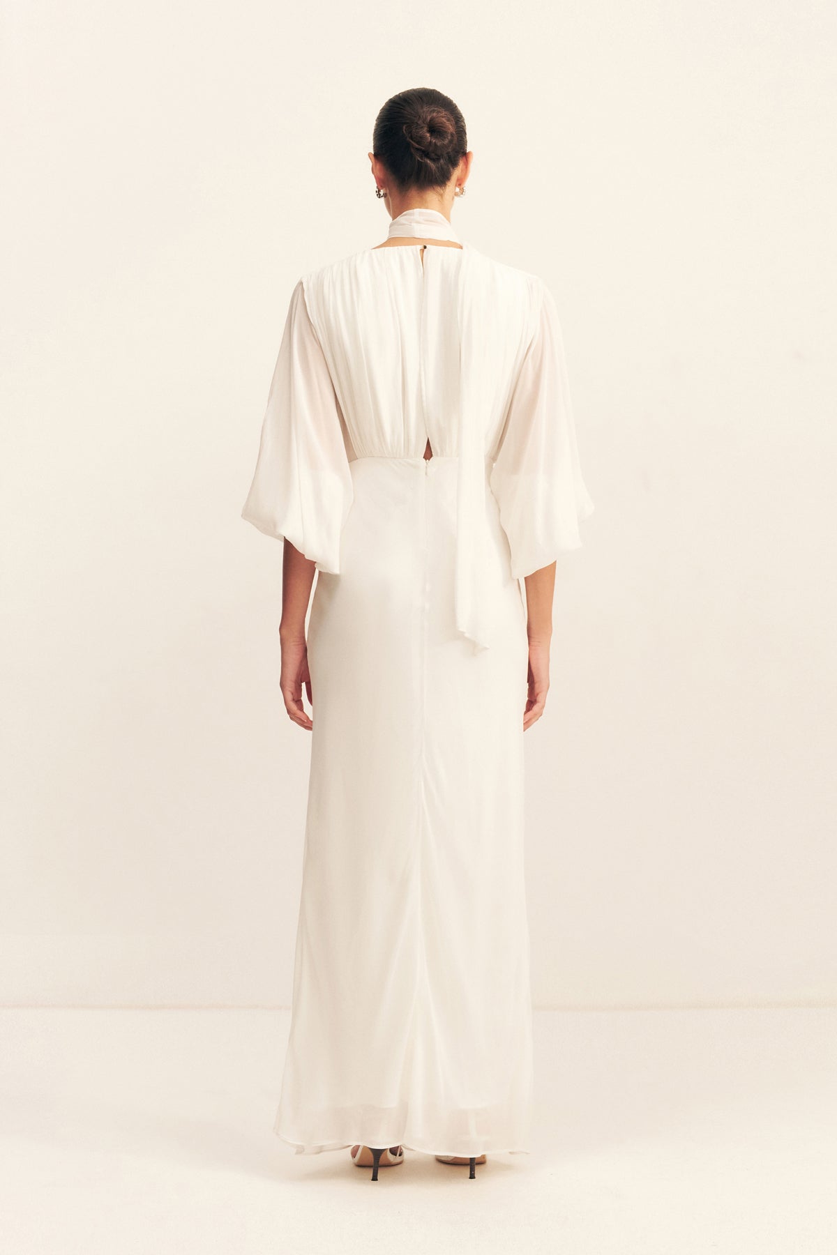 LIRA PLUNGE BALLOON SLEEVE MAXI DRESS - IVORY