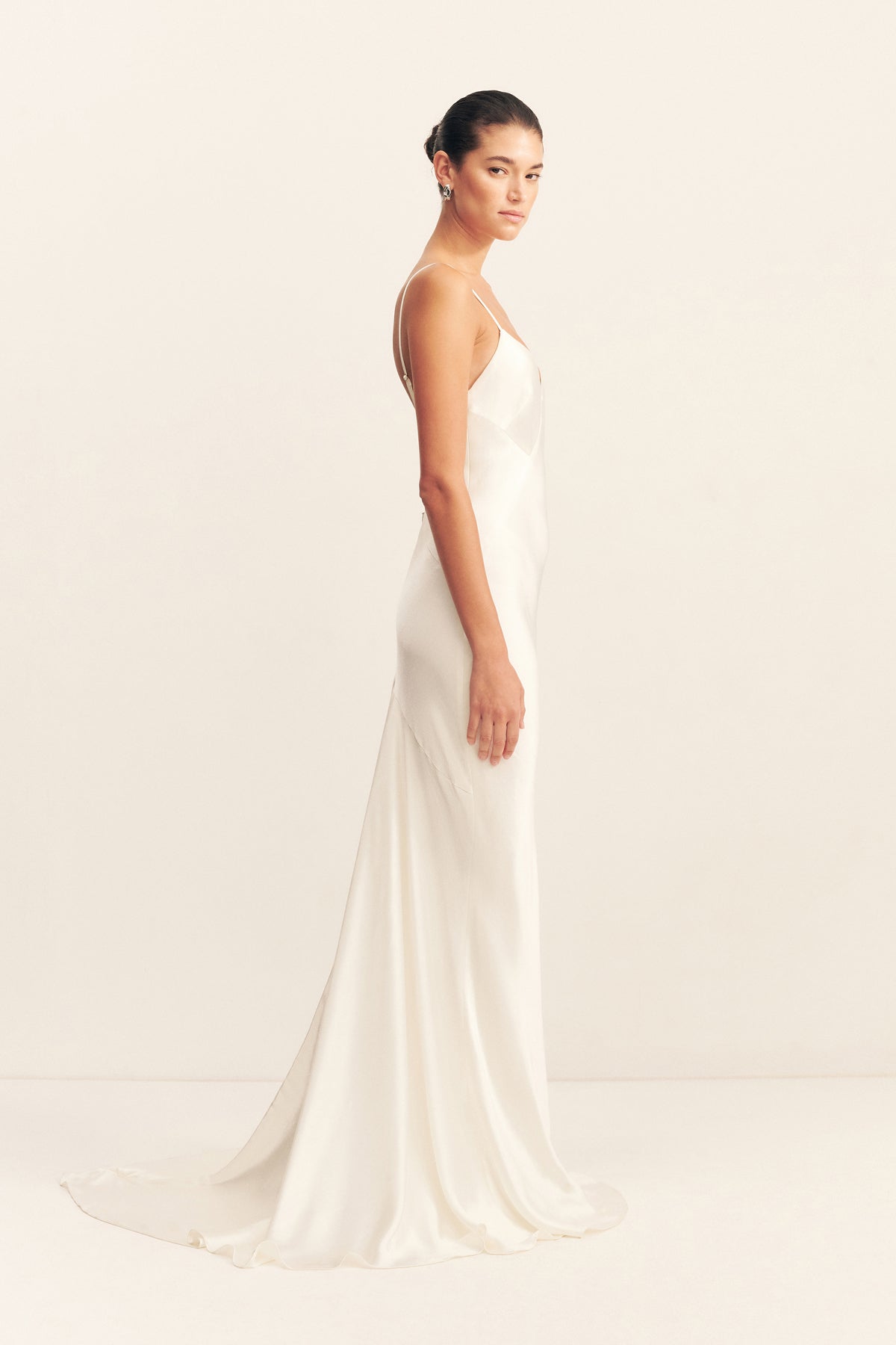 LA LUNE LOW BACK GOWN - WHITE