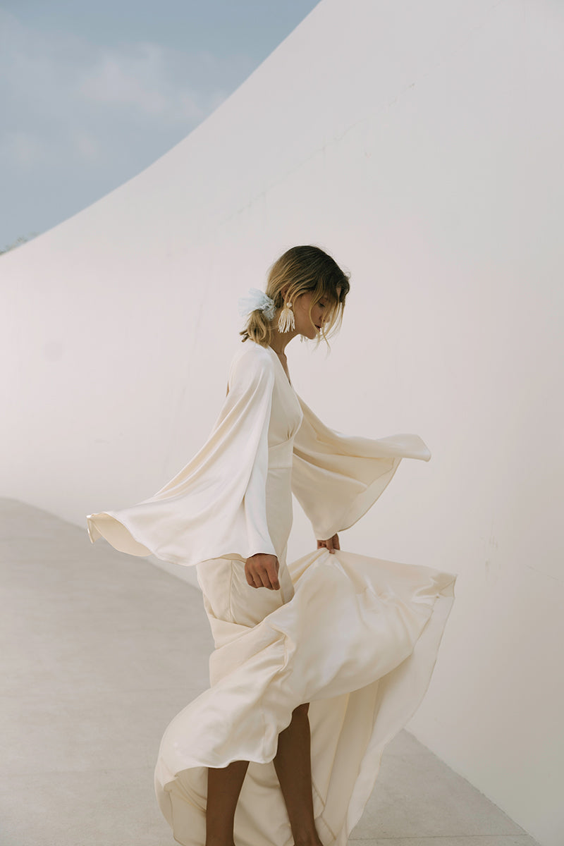 LA LUNE BACKLESS GOWN - CREAM