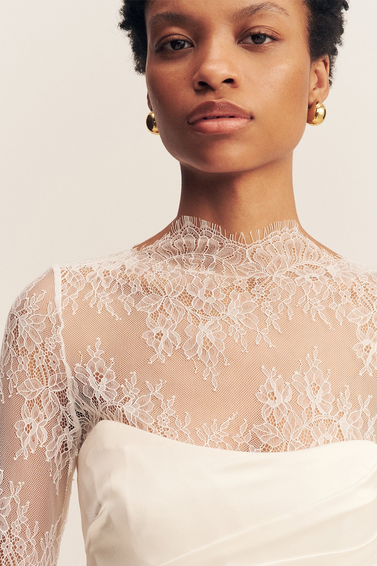 LAMBENT LACE LONG SLEEVE BODYSUIT